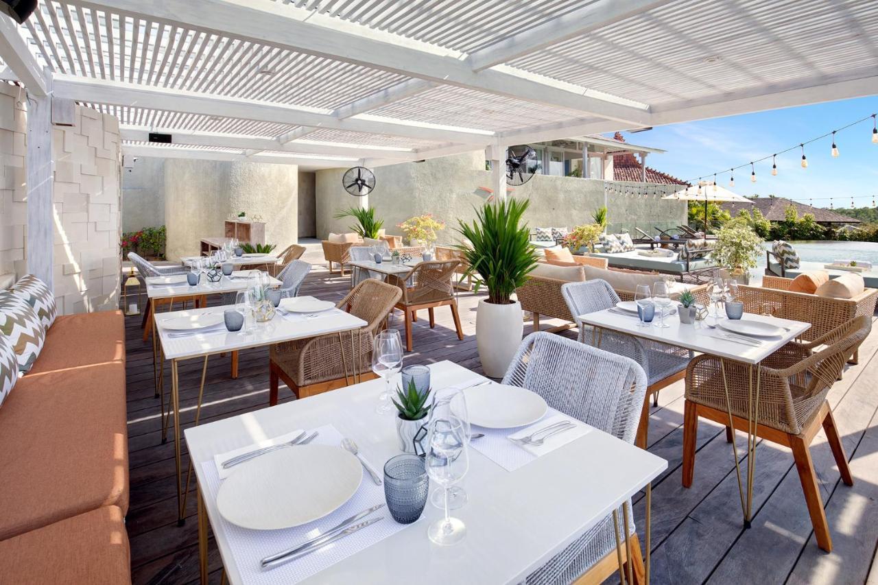 Hidden Hills - Small Luxury Of The World