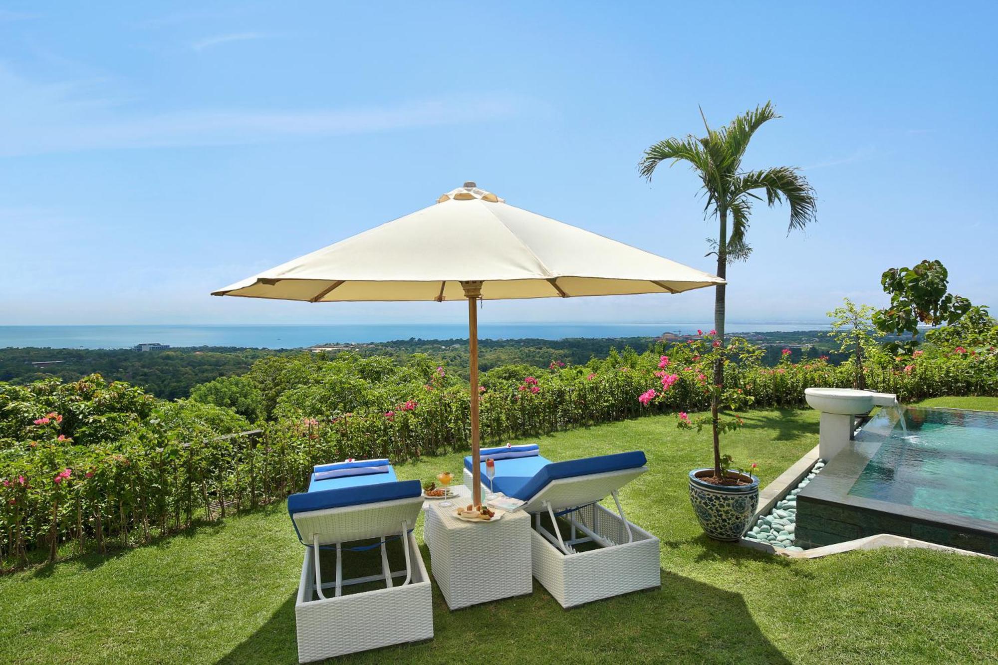 Hidden Hills - Small Luxury Of The World *